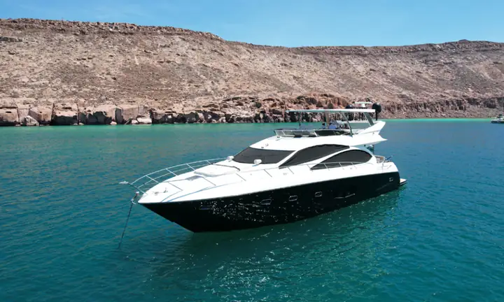 Mega iate Sunseeker 75 pés para aluguel em Los Cabos